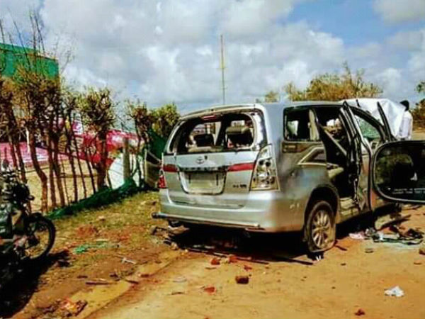 பொதுமக்கள் மீது தாக்குதல் 