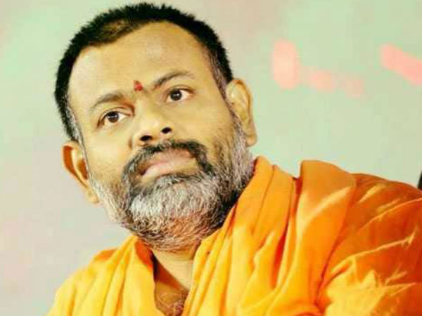 எப்படி இணைந்தார் 