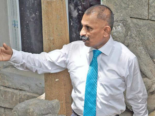 சொன்னபடி செய்தார் 