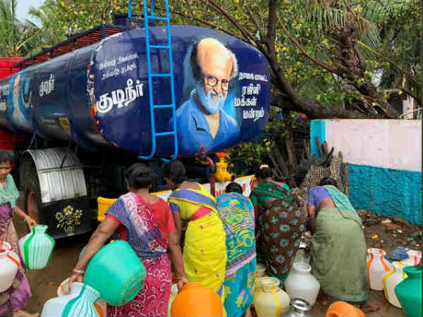 வரிசையில் 