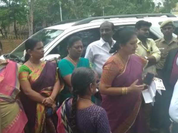 கூட்டம் 