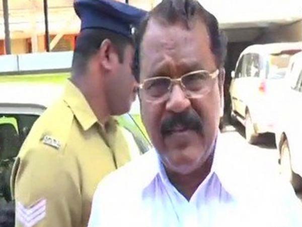 எங்கு பேசினார் இதை 