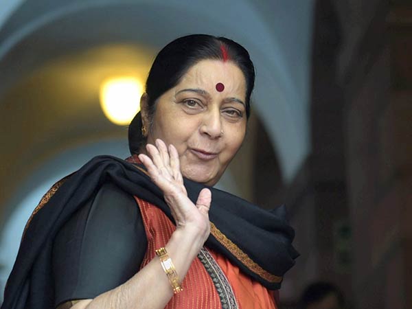 மனதில் நிற்பார் 