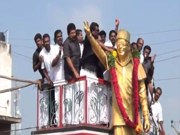 Thanga Tamilselvan holds fast in Aundipatti 
