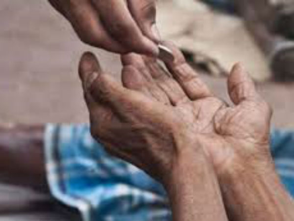  நிவாரண பொருட்கள்