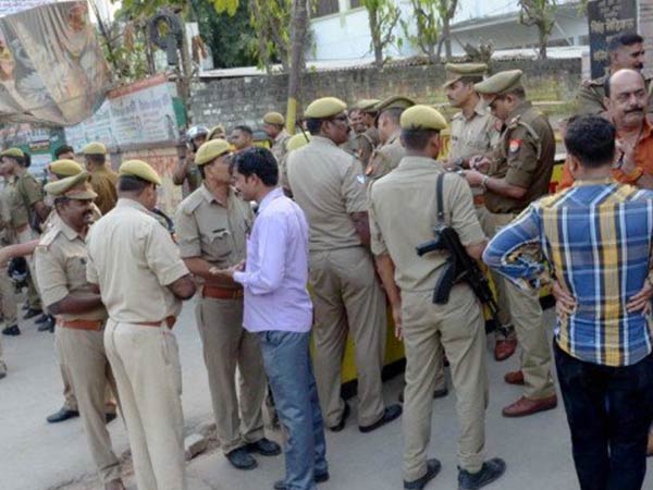 வேகமாக ஓடினார்கள் 