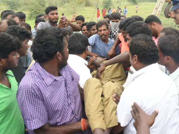 மயங்கிய ஊழியர்கள் 