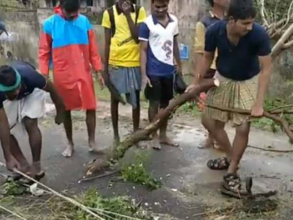 ஆளாளுக்கு அரிவாள் ஆளாளுக்கு அரிவாள்