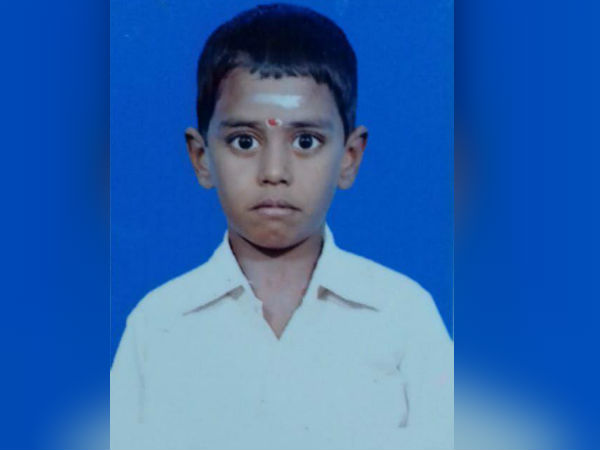 குழப்பினார்கள் குழப்பினார்கள்