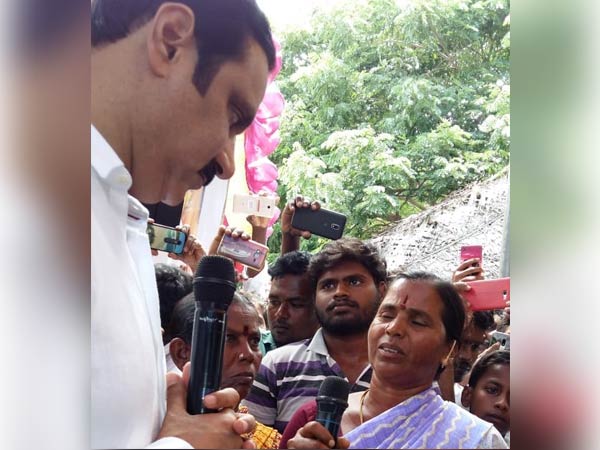 அதிமுக, திமுக? 