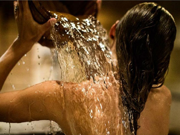 இளம்பெண்கள் 