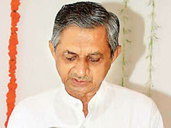  கட்சி மாற்றம் 