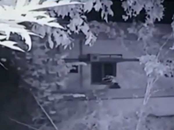 கணவரை எழுப்பினார் 