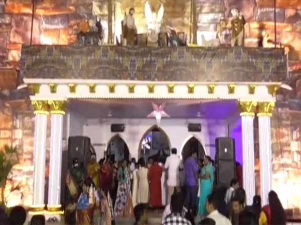 christmas celebrated in chennai old washermanpet church, thousands were gathered christmas celebrated in chennai old washermanpet church, thousands were gathered