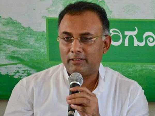 காங்கிரஸ் தலைவர் கண்டனம் 