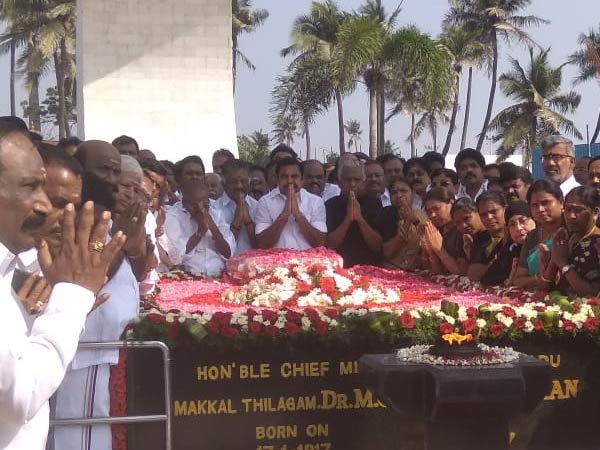 முதல்வர் மரியாதை 