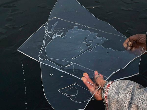 குளிரும் பகல் 