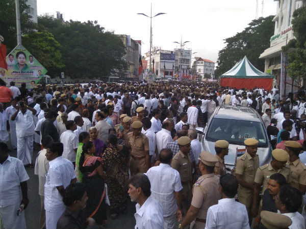பரபரப்பு 