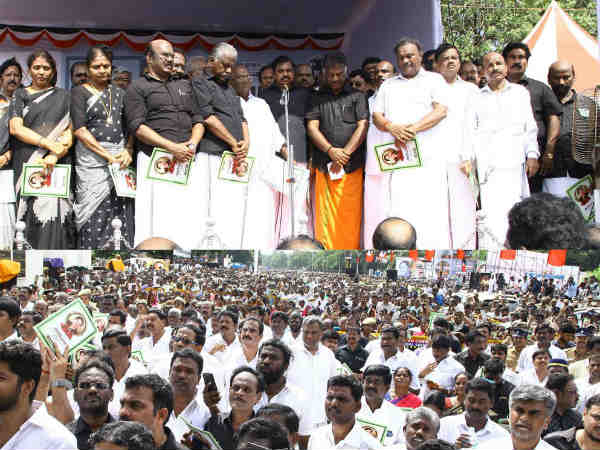 நிர்வாகிகள் 
