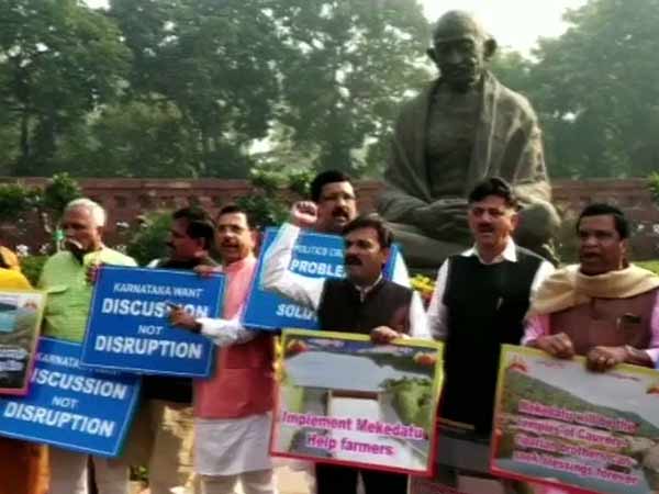 போட்டி போராட்டம் 