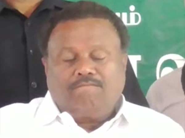 கண் அயர்ந்தார் 