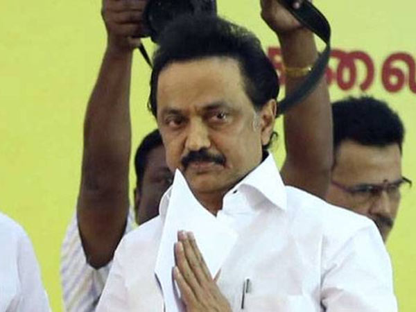 அபாரமான அணுகுமுறை 