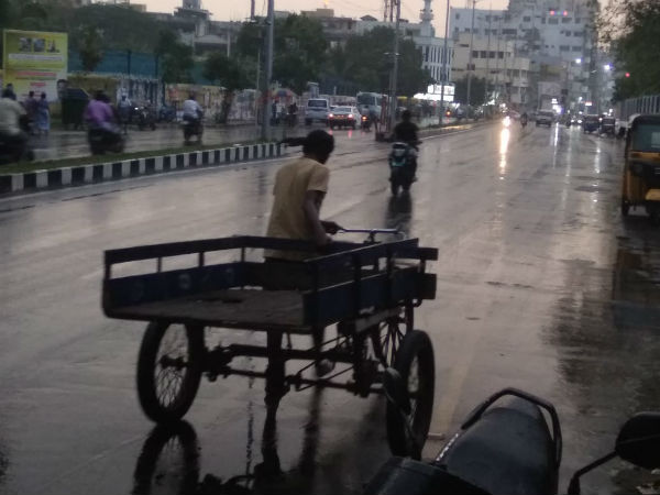  புறநகர்களில் மழை