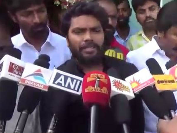 வெளியே வாருங்கள் 