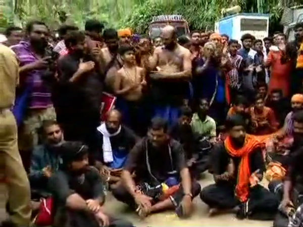 பக்தர்கள் கூடினர் 