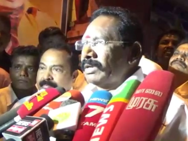 ஆர்வம் காட்டுகிறார்கள் 