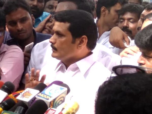 ஒரு மாதம் 