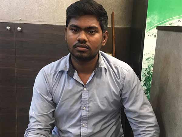 உடைமாற்றும் அறை 