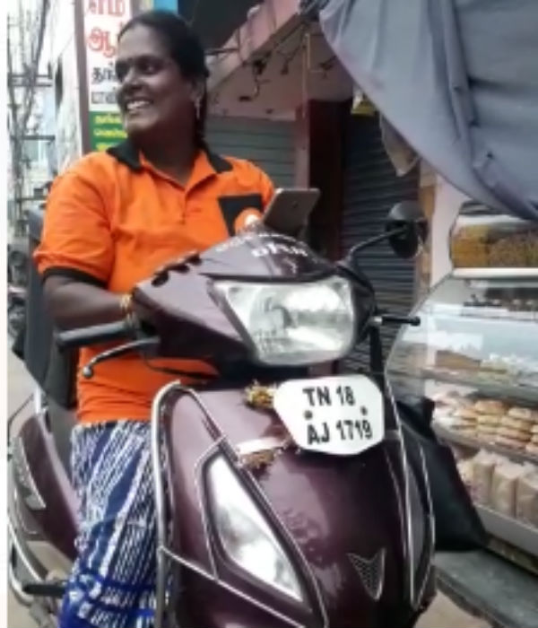 கேஷூவல் ஜெயலஷ்மி 