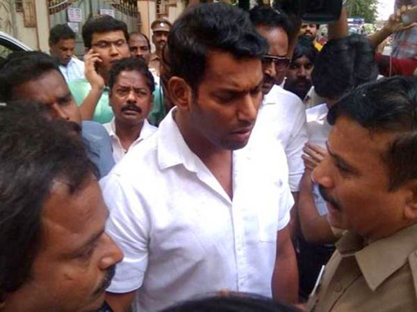 பெரியவங்கள வர சொல்லு 