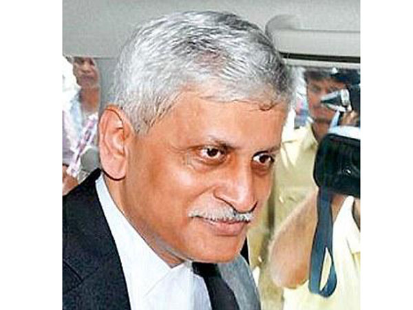 விலகிய லலித் விலகிய லலித்