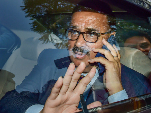 யார் யார் 