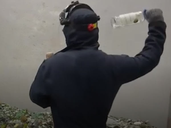 ஆங்கர் ரூம் 