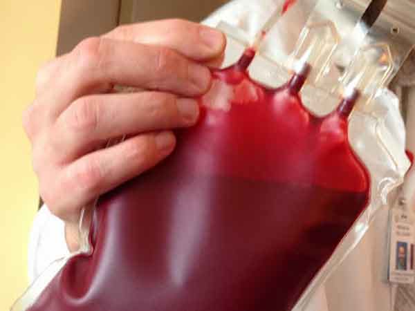 கண்காணிப்பில்லாத ரத்த வங்கிகள் 