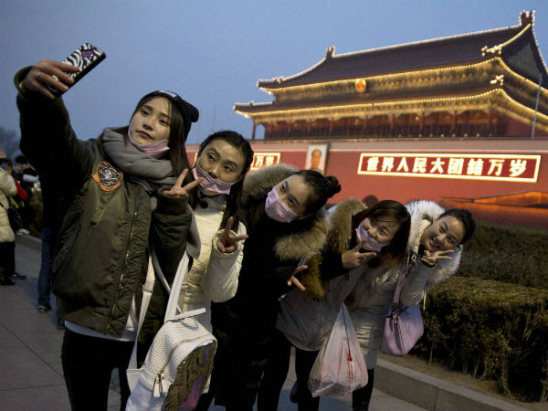 8 நாட்கள் லீவு 