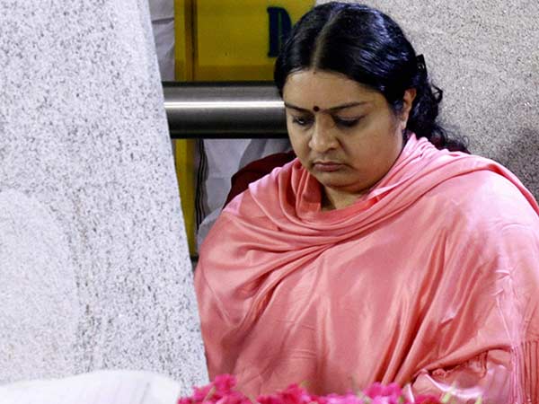 ஃபேமஸ் ஆனார் 