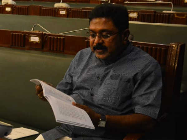 டல் அடிக்கிறது 