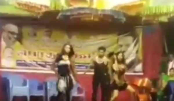  விழா மேடை