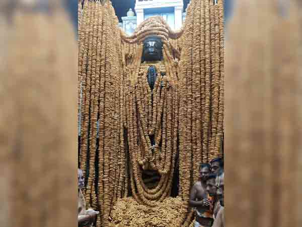 ராம நாமத்திற்கு கட்டுப்படும் அனுமன் 