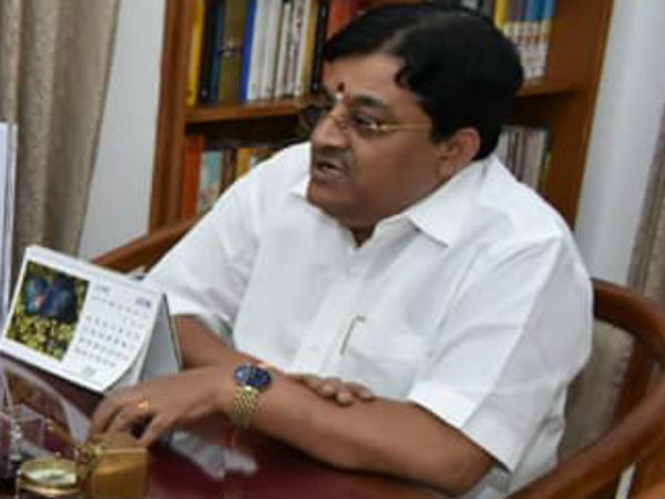  அப்போதே பாராட்டு