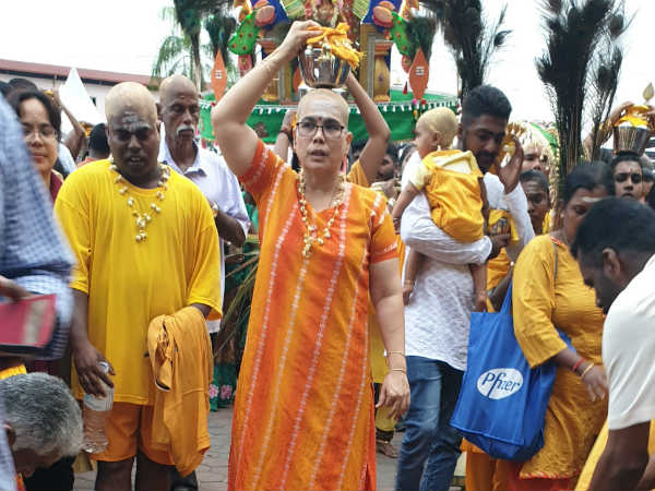 நேர்த்திக்கடன்கள் செலுத்திய பக்தர்கள் 