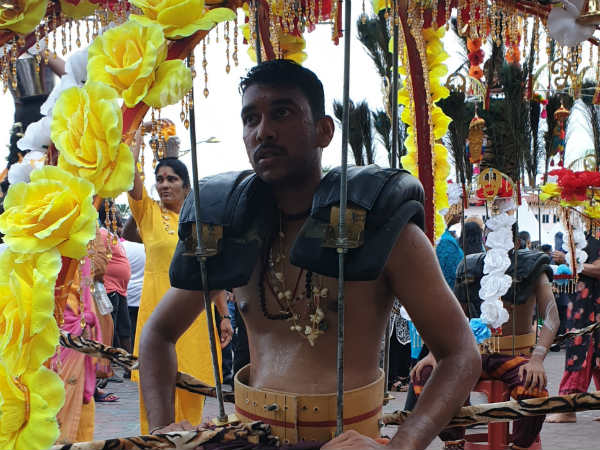 உலகம் முழுவதும் கொண்டாட்டம் 