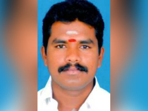 கோரிக்கை வைத்தேன் 