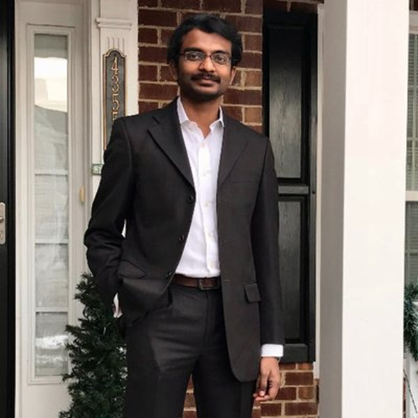 Mumbai Airport officials asks TN student to return to Tamil Nadu if not speak in Hindi Mumbai Airport officials asks TN student to return to Tamil Nadu if not speak in Hindi