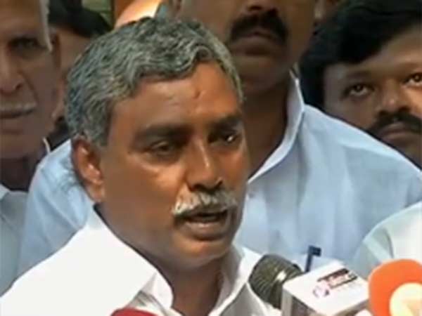 பிரச்சாரம் செய்தார் 