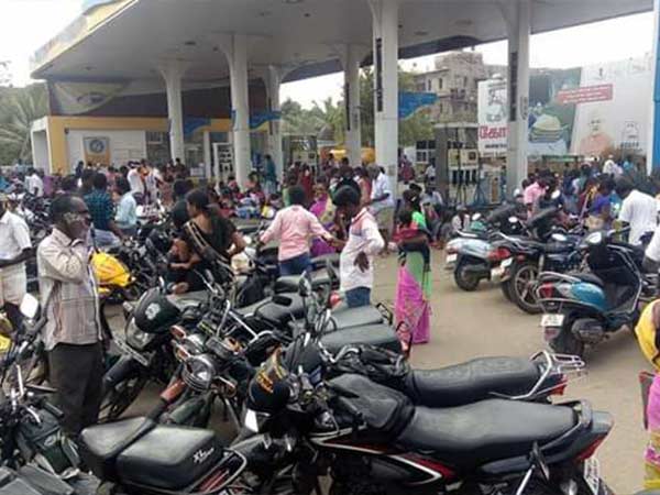 மக்கள் ஏமாற்றம் 